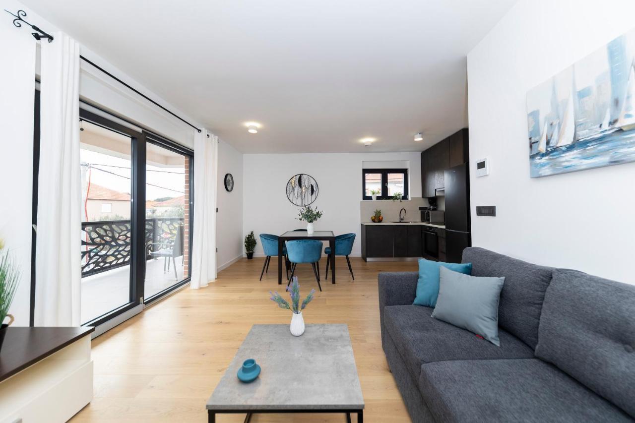 Marianne , Parking Free , 2 Bedroom & 2 Bathroom , Modern & Cozy Appartamento Zara