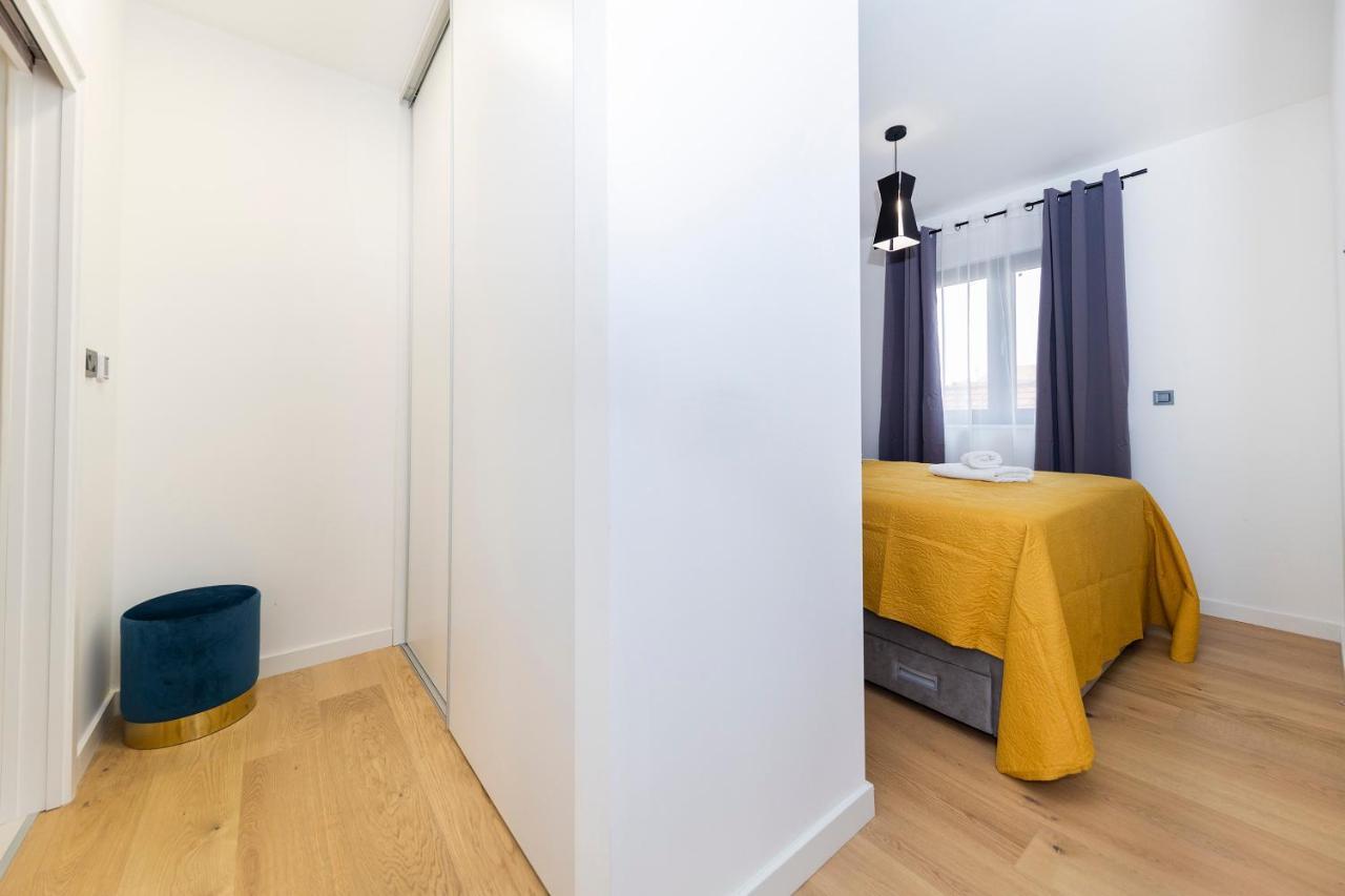 Appartamento Marianne , Parking Free , 2 Bedroom & 2 Bathroom , Modern & Cozy Zara