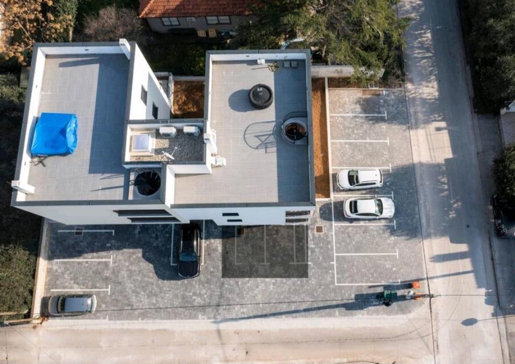 Marianne , Parking Free , 2 Bedroom & 2 Bathroom , Modern & Cozy Appartamento *
