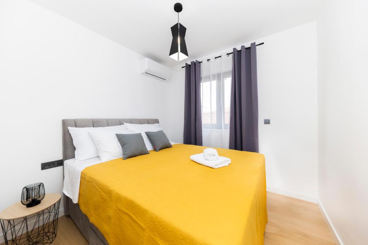Marianne , Parking Free , 2 Bedroom & 2 Bathroom , Modern & Cozy Zára